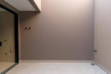 Casa à venda com 160m², 3 quartos e 2 vagas Casa à venda com 160m², 3 quartos e 2 vagasQuintal