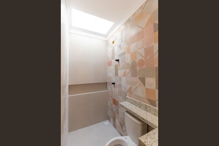 Casa à venda com 160m², 3 quartos e 2 vagas Casa à venda com 160m², 3 quartos e 2 vagasBanheiro da Suíte 2