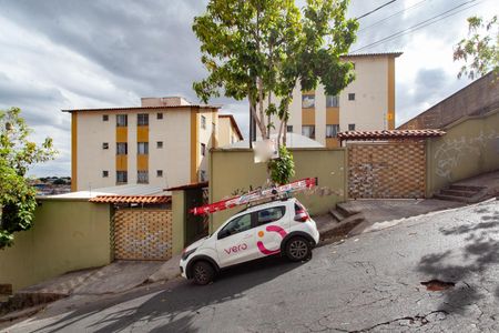 Apartamento para alugar com 51m², 2 quartos e 1 vaga Apartamento para alugar com 51m², 2 quartos e 1 vagaFachada