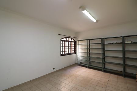 Casa à venda com 252m², 3 quartos e 2 vagasQuarto de Serviço