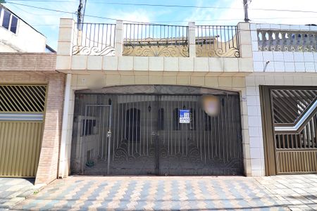 Casa à venda com 252m², 3 quartos e 2 vagasFachada