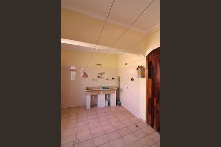 Casa à venda com 252m², 3 quartos e 2 vagasÁrea de Serviço