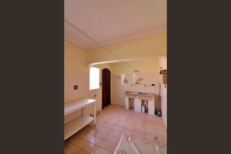 Casa à venda com 252m², 3 quartos e 2 vagasÁrea de Serviço