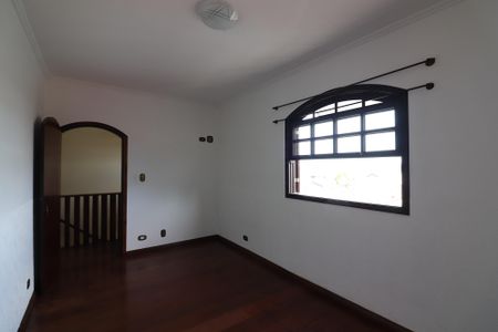Casa à venda com 252m², 3 quartos e 2 vagasQuarto 1