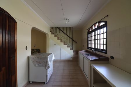 Casa à venda com 252m², 3 quartos e 2 vagasÁrea de Serviço