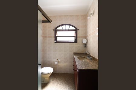 Casa à venda com 252m², 3 quartos e 2 vagasBanheiro Social