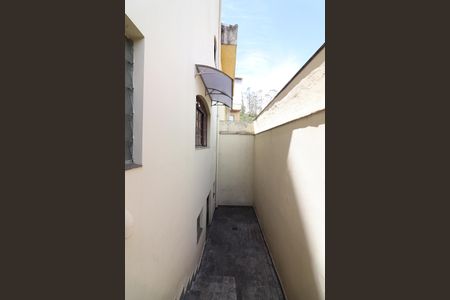 Casa à venda com 252m², 3 quartos e 2 vagasQuintal 