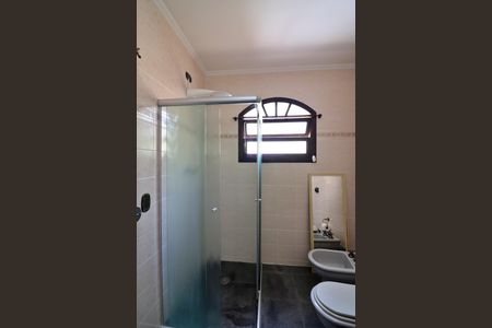 Casa à venda com 252m², 3 quartos e 2 vagasBanheiro da Suíte