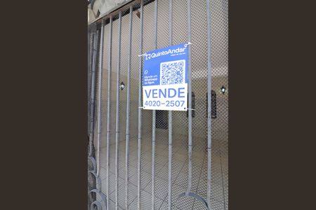 Casa à venda com 252m², 3 quartos e 2 vagasPlaca