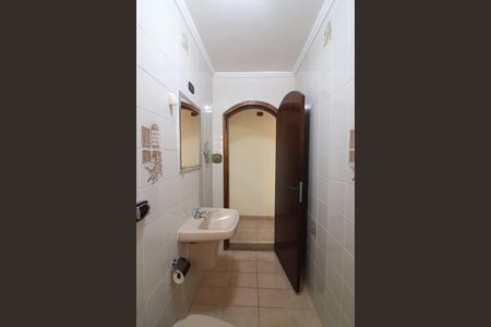 Casa à venda com 252m², 3 quartos e 2 vagasBanheiro de Serviço