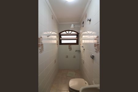 Casa à venda com 252m², 3 quartos e 2 vagasBanheiro de Serviço