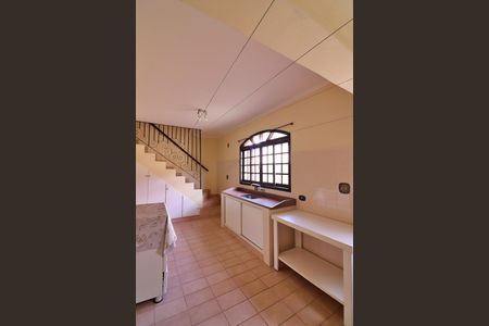 Casa à venda com 252m², 3 quartos e 2 vagasÁrea de Serviço