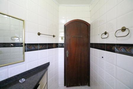 Casa à venda com 333m², 4 quartos e 4 vagas Casa à venda com 333m², 4 quartos e 4 vagasBanheiro da Suíte