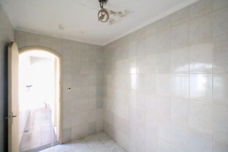 Casa à venda com 333m², 4 quartos e 4 vagas Casa à venda com 333m², 4 quartos e 4 vagasQuarto de Serviço