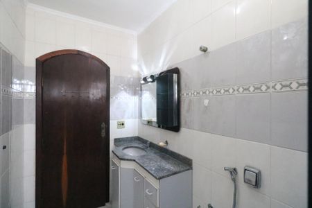 Casa à venda com 333m², 4 quartos e 4 vagas Casa à venda com 333m², 4 quartos e 4 vagasBanheiro 1
