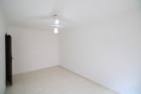 Casa à venda com 333m², 4 quartos e 4 vagas Casa à venda com 333m², 4 quartos e 4 vagasQuarto 3