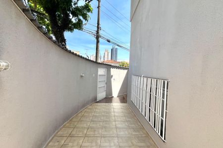 Casa à venda com 186m², 3 quartos e 2 vagas Casa à venda com 186m², 3 quartos e 2 vagasQuintal