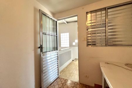 Casa à venda com 186m², 3 quartos e 2 vagas Casa à venda com 186m², 3 quartos e 2 vagasQuarto de Serviço