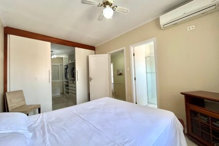 Casa à venda com 186m², 3 quartos e 2 vagas Casa à venda com 186m², 3 quartos e 2 vagasSuite