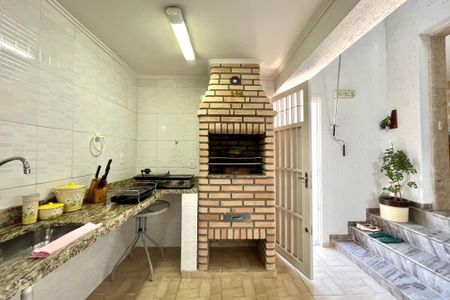 Casa à venda com 186m², 3 quartos e 2 vagas Casa à venda com 186m², 3 quartos e 2 vagasChurrasqueira