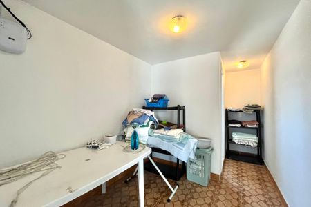 Casa à venda com 186m², 3 quartos e 2 vagas Casa à venda com 186m², 3 quartos e 2 vagasQuarto de Serviço