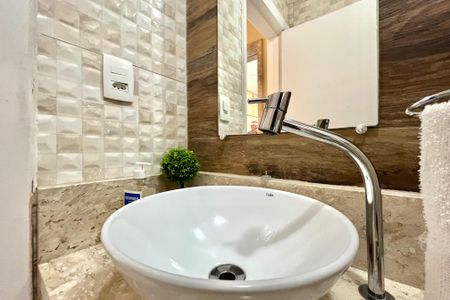 Casa à venda com 186m², 3 quartos e 2 vagas Casa à venda com 186m², 3 quartos e 2 vagasLavabo