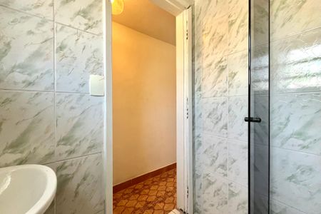 Casa à venda com 186m², 3 quartos e 2 vagas Casa à venda com 186m², 3 quartos e 2 vagasBanheiro de serviço