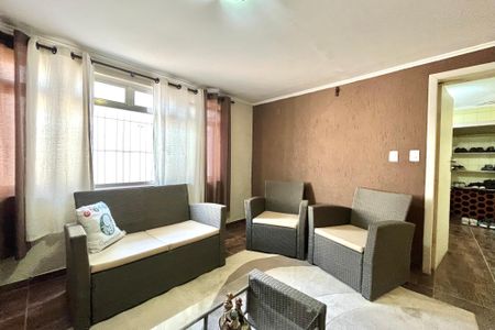 Casa à venda com 186m², 3 quartos e 2 vagas Casa à venda com 186m², 3 quartos e 2 vagasSala 2