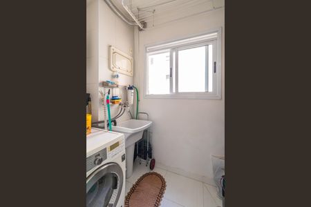 Apartamento à venda com 61m², 2 quartos e 1 vaga Apartamento à venda com 61m², 2 quartos e 1 vagaÁrea de Serviço