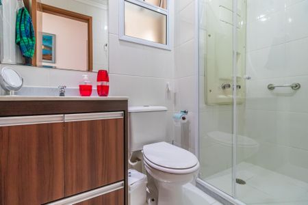 Apartamento à venda com 61m², 2 quartos e 1 vaga Apartamento à venda com 61m², 2 quartos e 1 vagaBanheiro Social