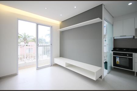 Sala de apartamento para alugar com 2 quartos, 38m² em Paraíso do Morumbi, São Paulo
