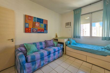 Quarto de apartamento para alugar com 2 quartos, 115m² em Centro, Guarujá