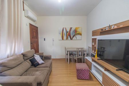 Sala de apartamento para alugar com 2 quartos, 60m² em Menino Deus, Porto Alegre