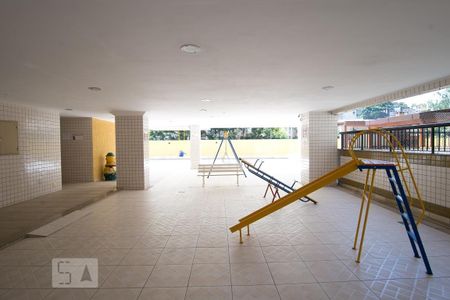 Apartamento à venda com 107m², 3 quartos e 1 vaga Apartamento à venda com 107m², 3 quartos e 1 vagaPlayground