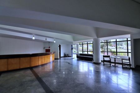 Apartamento à venda com 37m², 1 quarto e 1 vagaHall social