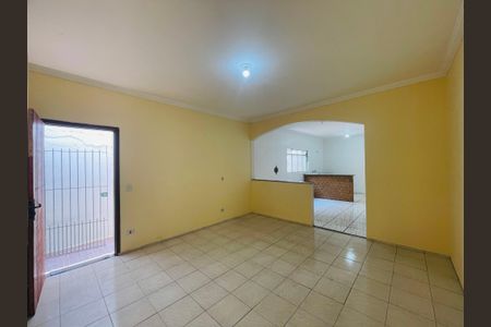 Sala de casa para alugar com 2 quartos, 220m² em Jardim Presidente Dutra, Guarulhos