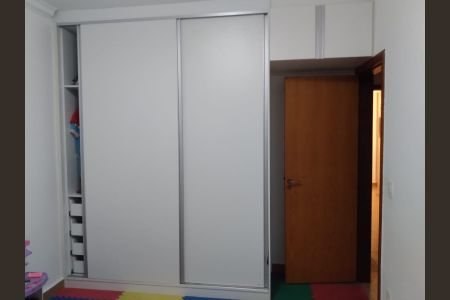 Casa de condomínio à venda com 350m², 5 quartos e 2 vagasQuarto