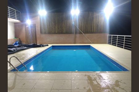 Casa de condomínio à venda com 350m², 5 quartos e 2 vagasPiscina