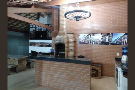 Casa de condomínio à venda com 350m², 5 quartos e 2 vagasCozinha