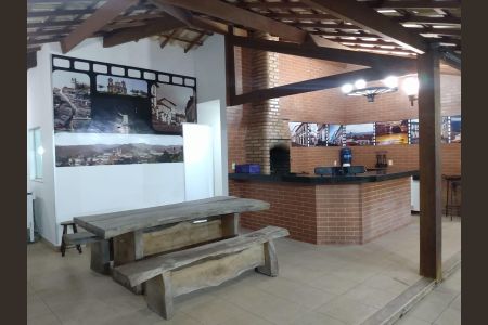 Casa de condomínio à venda com 350m², 5 quartos e 2 vagasCozinha