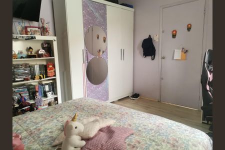 Casa à venda com 164m², 2 quartos e 4 vagas Casa à venda com 164m², 2 quartos e 4 vagasQuarto