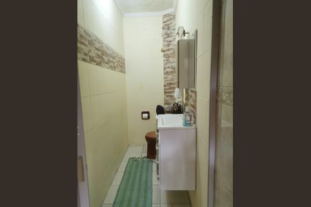 Casa à venda com 164m², 2 quartos e 4 vagas Casa à venda com 164m², 2 quartos e 4 vagasBanheiro