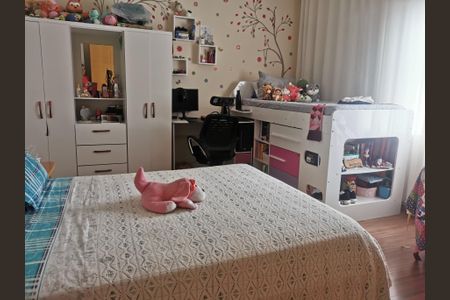 Casa à venda com 164m², 2 quartos e 4 vagas Casa à venda com 164m², 2 quartos e 4 vagasQuarto