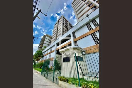 Apartamento à venda com 70m², 3 quartos e 1 vaga Apartamento à venda com 70m², 3 quartos e 1 vagaFachada