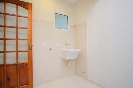 Casa de condomínio à venda com 100m², 3 quartos e 3 vagasÁrea de Serviço