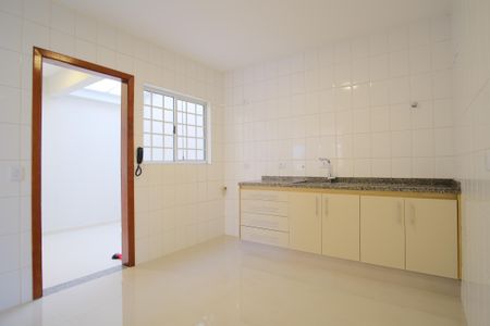 Casa de condomínio à venda com 100m², 3 quartos e 3 vagasCozinha