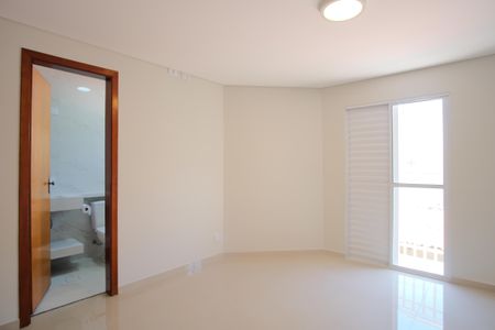 Casa de condomínio à venda com 100m², 3 quartos e 3 vagasSuíte