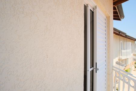 Casa de condomínio à venda com 100m², 3 quartos e 3 vagasVaranda da Suíte