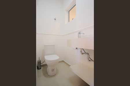 Casa de condomínio à venda com 100m², 3 quartos e 3 vagasLavabo