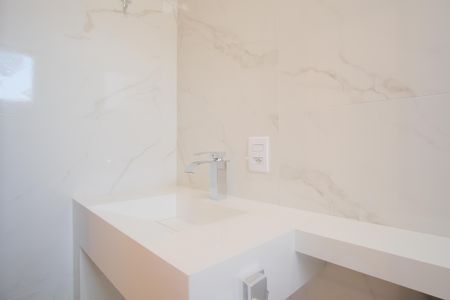 Casa de condomínio à venda com 100m², 3 quartos e 3 vagasBanheiro da Suíte